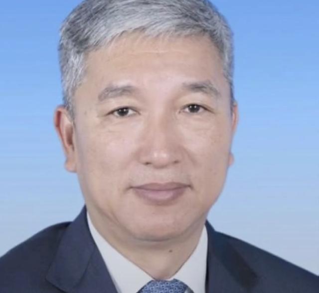三亞反腐風(fēng)暴繼續(xù)海南三亞市一官員落馬上任不過(guò)短短半年多的時(shí)間