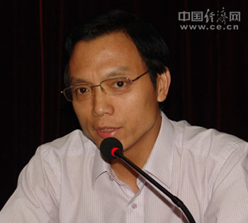 張?jiān)迫沃心瞎こ套稍冊(cè)O(shè)計(jì)集團(tuán)黨委書(shū)記、總經(jīng)理(圖簡(jiǎn)歷)